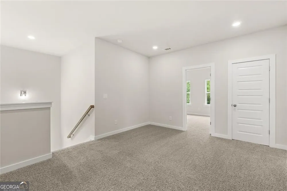 8315 Creekside Overlook DR Gainesville, GA 30506