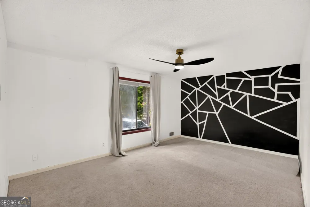 1553 Bell Flower CT Stone Mountain, GA 30088