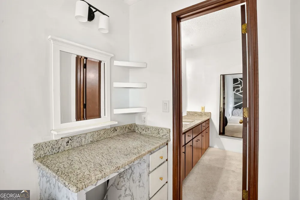 1553 Bell Flower CT Stone Mountain, GA 30088