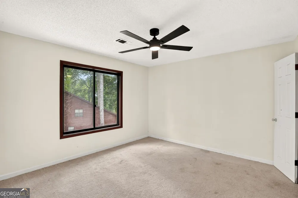 1553 Bell Flower CT Stone Mountain, GA 30088