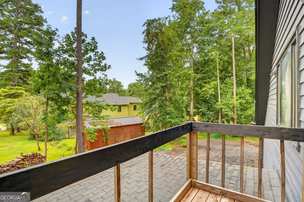 1553 Bell Flower CT Stone Mountain, GA 30088