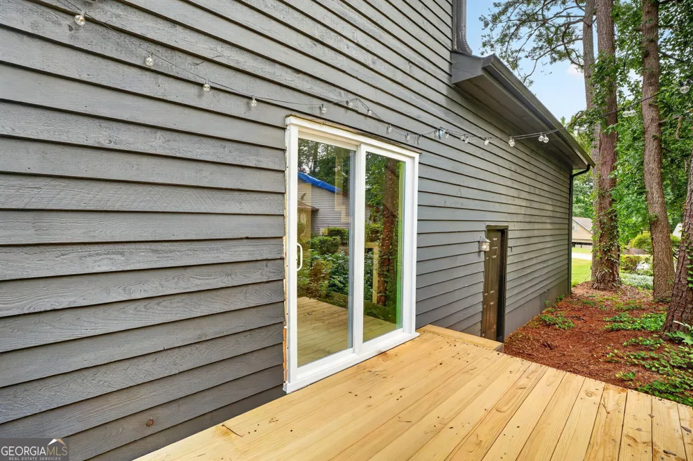 1553 Bell Flower CT Stone Mountain, GA 30088