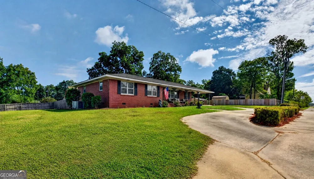 26 W Marion ST Reynolds, GA 31076