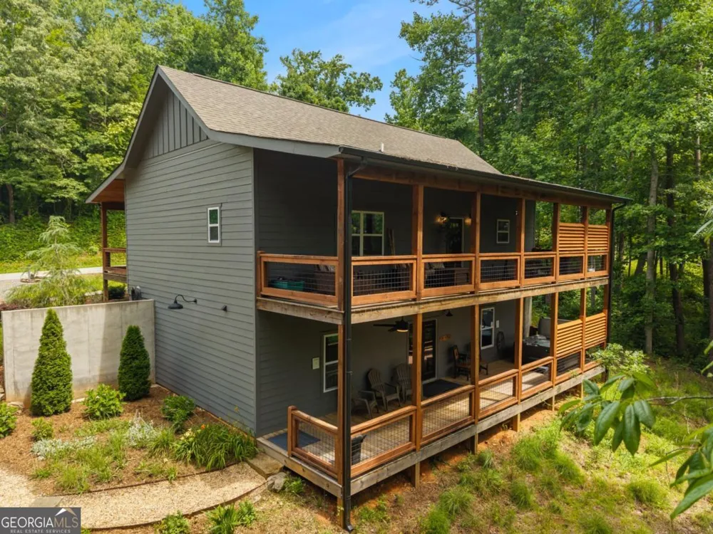 531 Sowers RD Blue Ridge, GA 30513