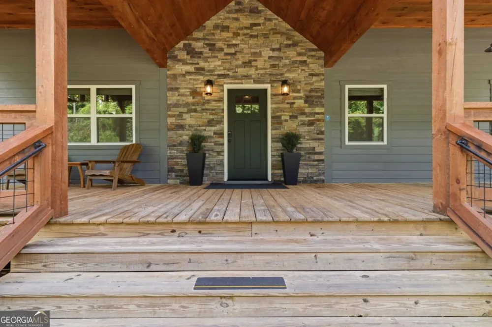 531 Sowers RD Blue Ridge, GA 30513