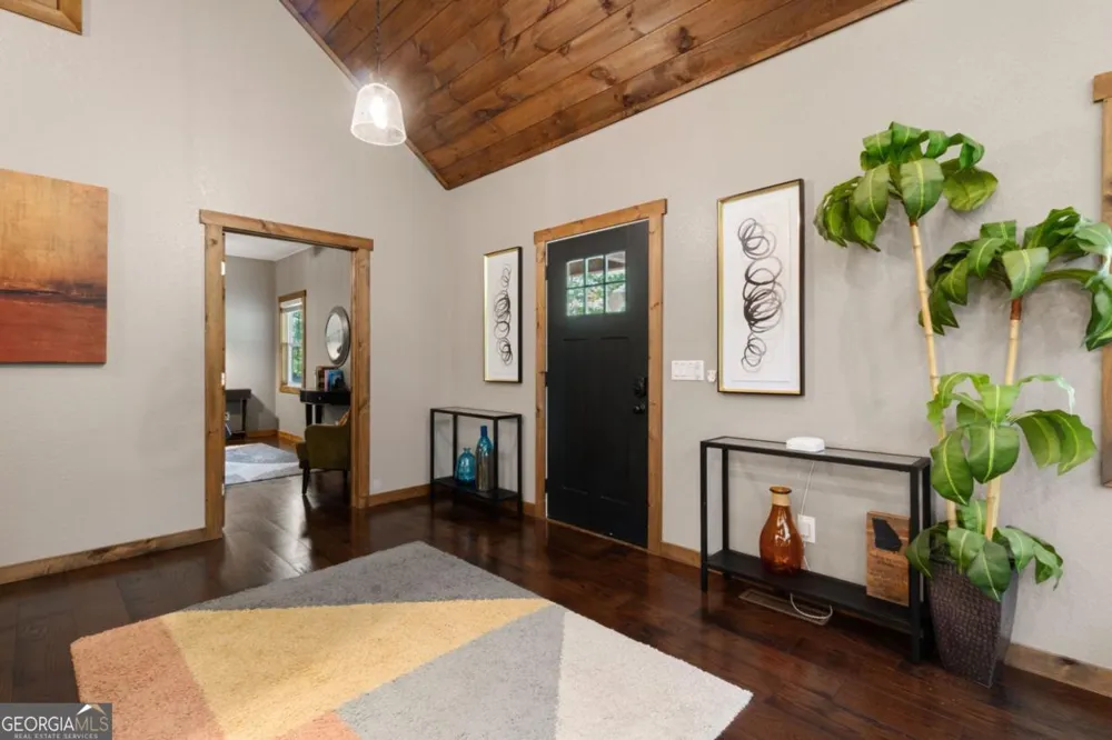 531 Sowers RD Blue Ridge, GA 30513
