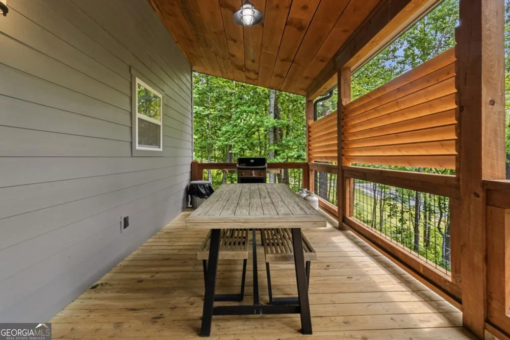 531 Sowers RD Blue Ridge, GA 30513