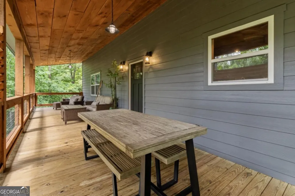 531 Sowers RD Blue Ridge, GA 30513