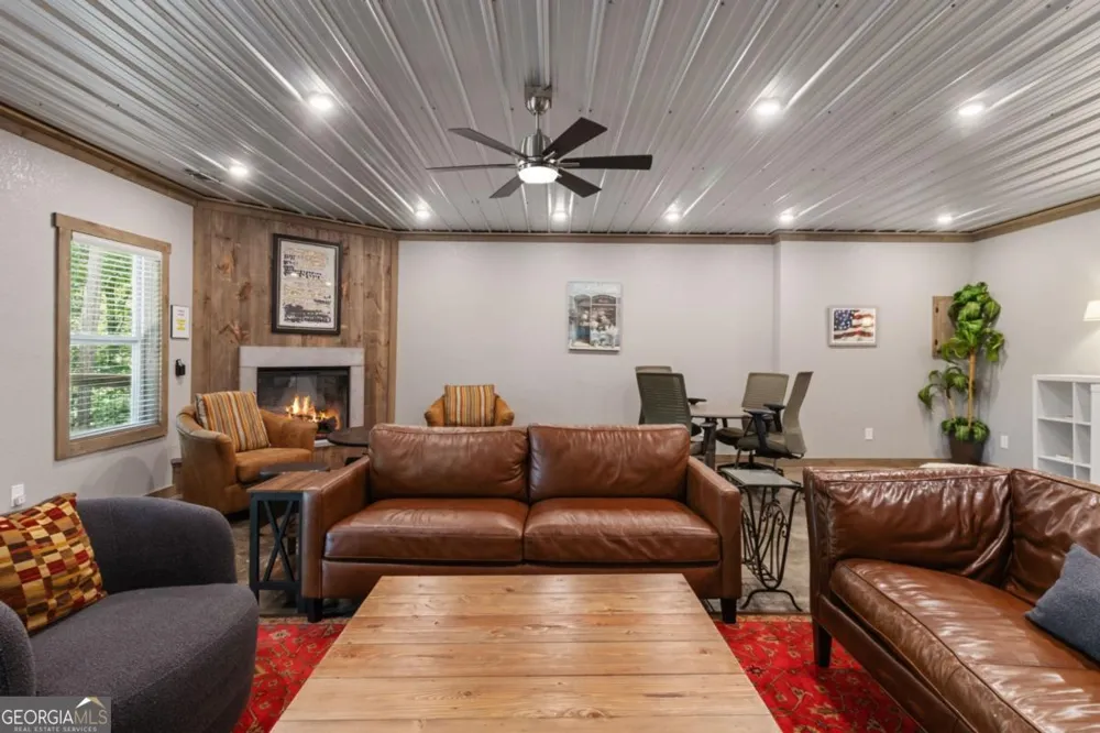 531 Sowers RD Blue Ridge, GA 30513