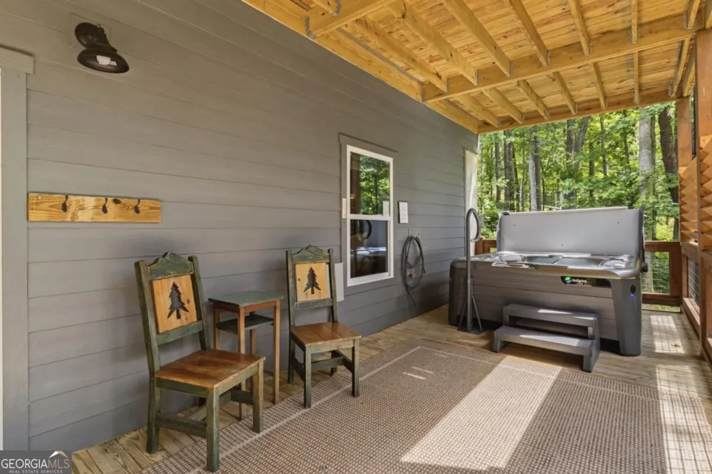 531 Sowers RD Blue Ridge, GA 30513