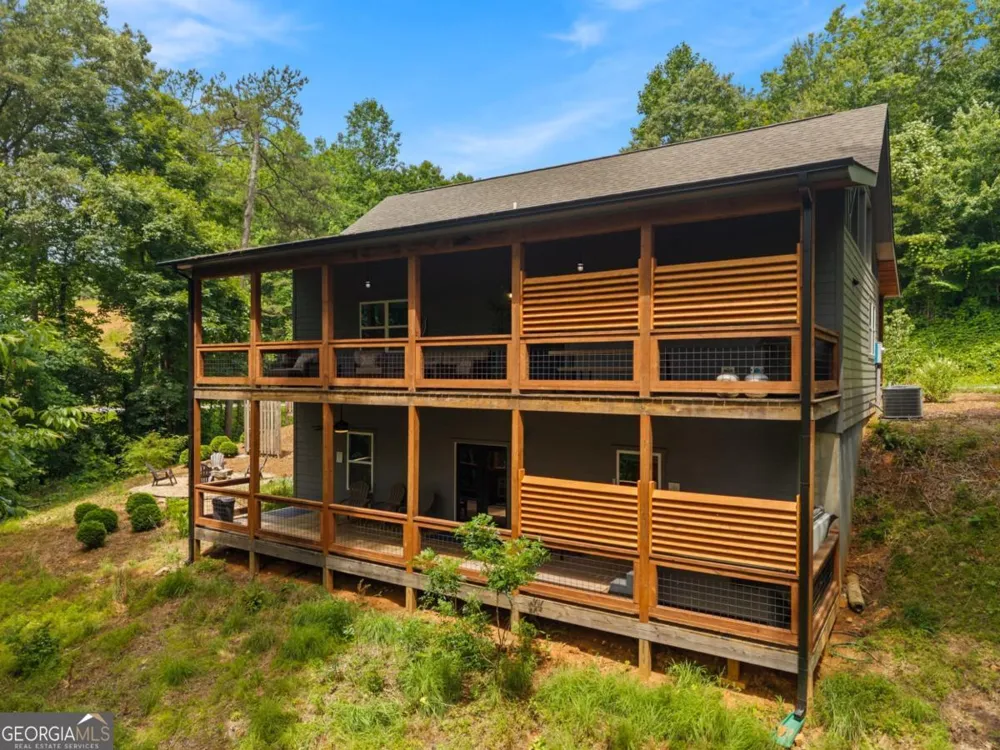 531 Sowers RD Blue Ridge, GA 30513