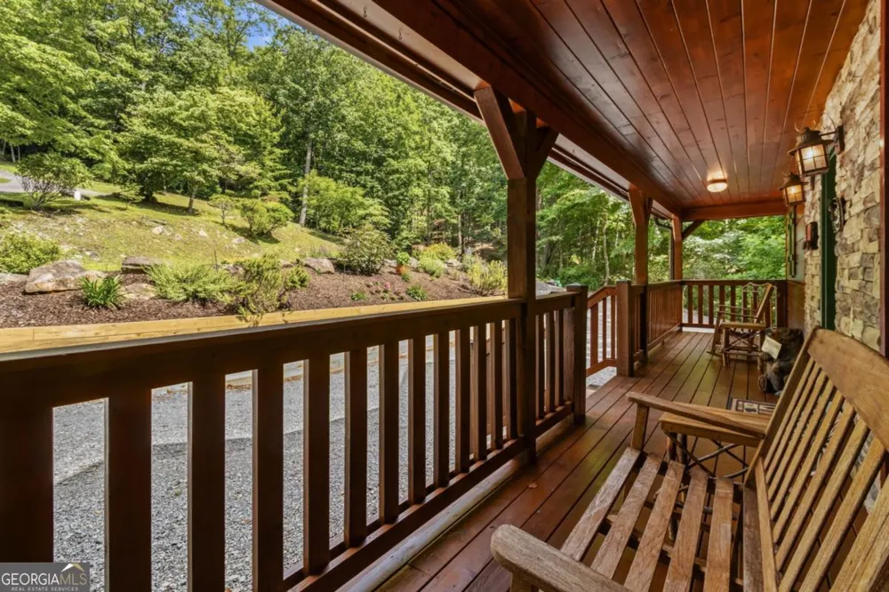 175 Leisure DR Ellijay, GA 30536