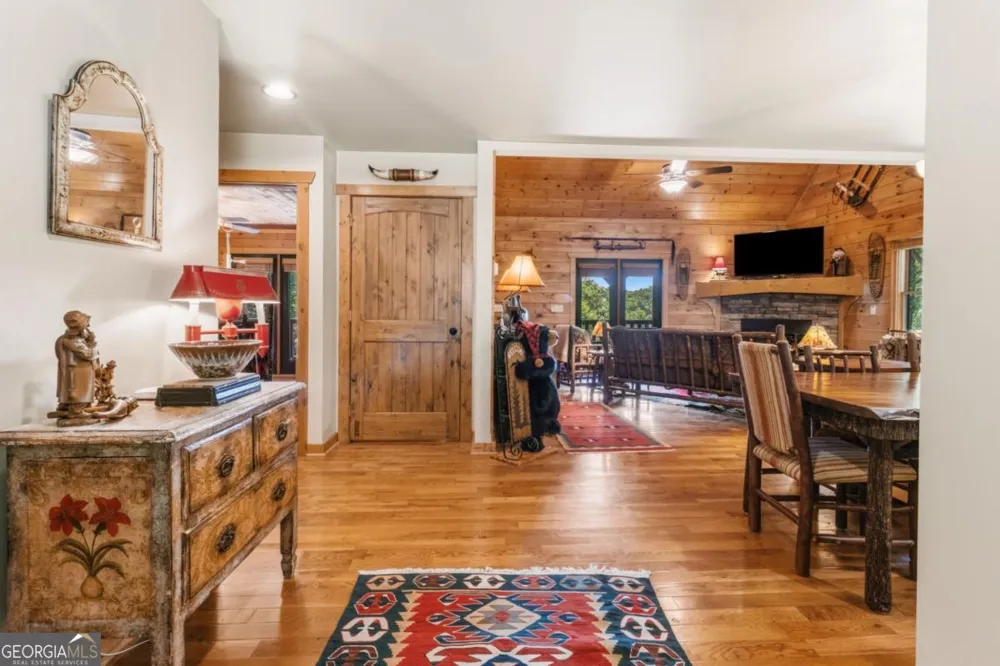 175 Leisure DR Ellijay, GA 30536