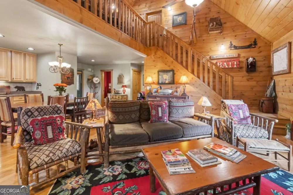 175 Leisure DR Ellijay, GA 30536