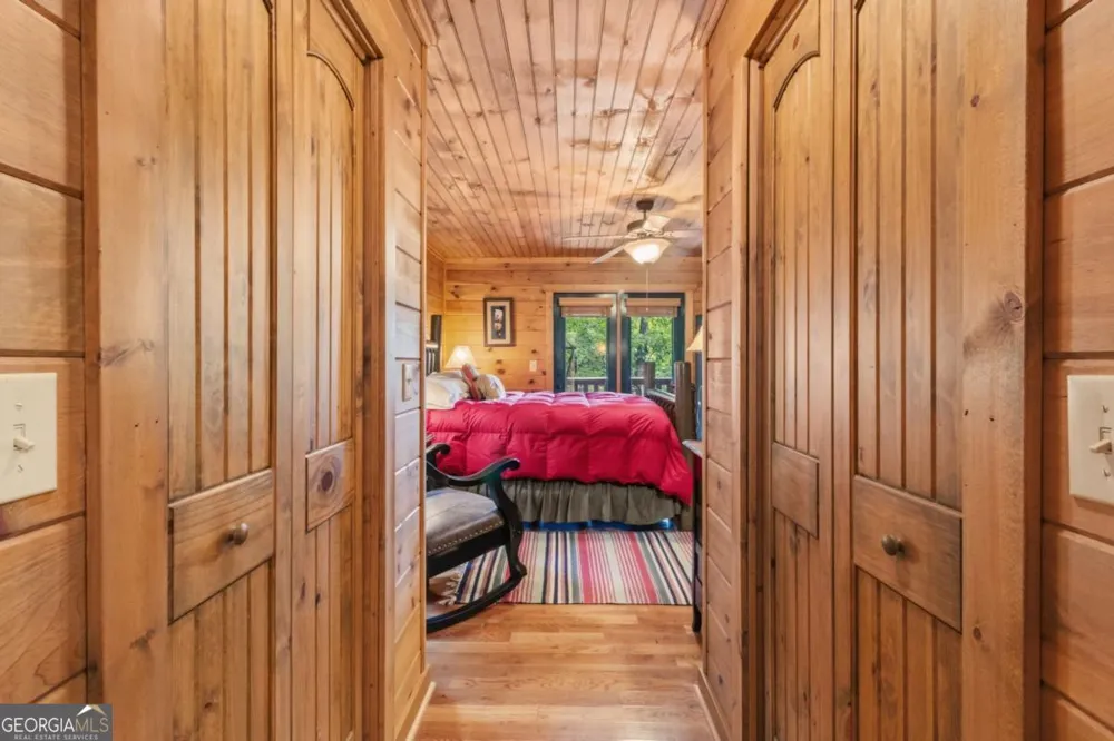 175 Leisure DR Ellijay, GA 30536