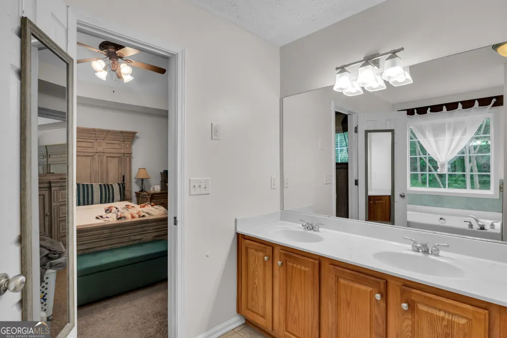149 Marina CIR Jackson, GA 30233