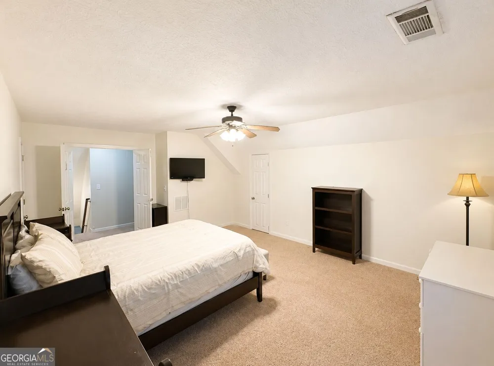 149 Marina CIR Jackson, GA 30233