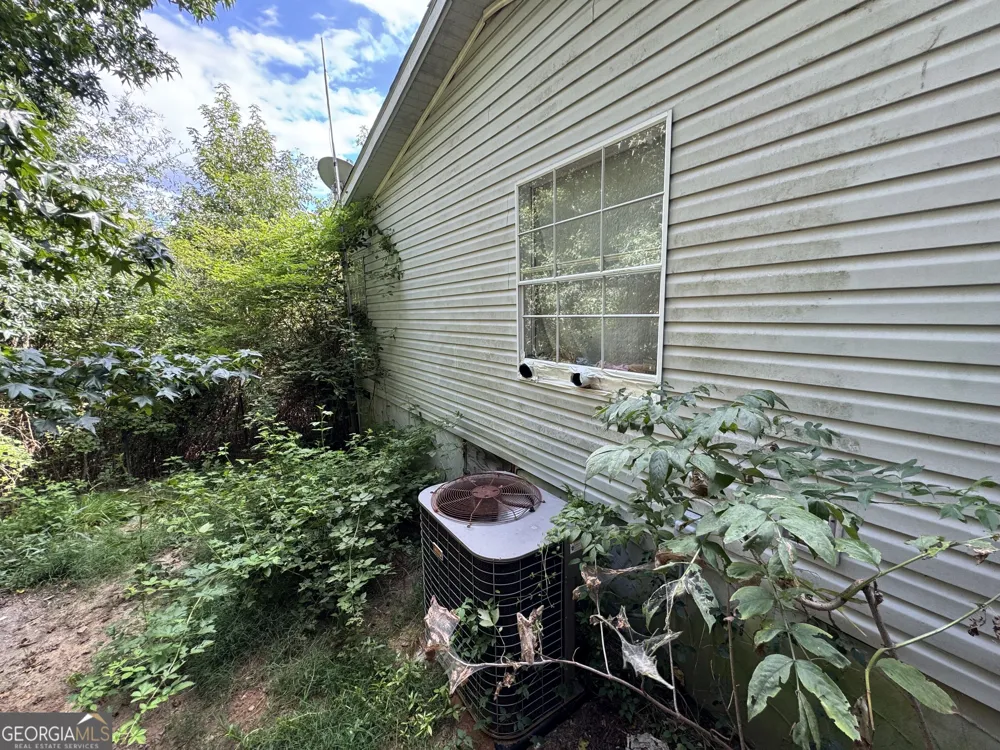 1675 Highway 101 S Temple, GA 30179