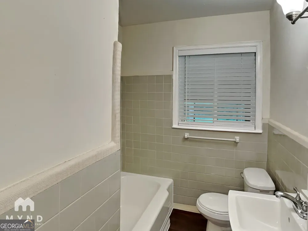 742 Quaker ST SW Atlanta, GA 30315