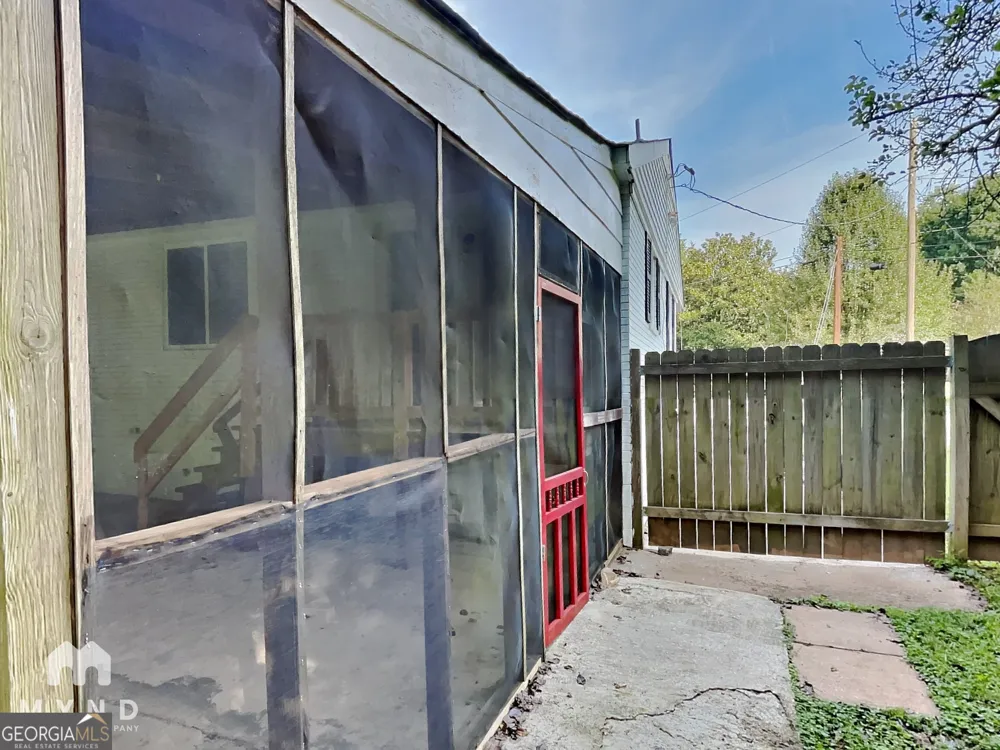 742 Quaker ST SW Atlanta, GA 30315