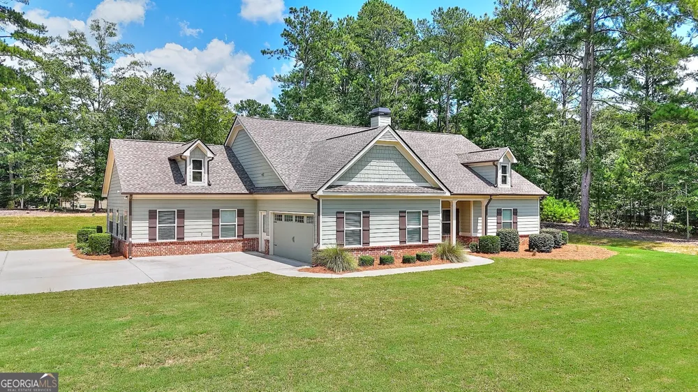 1414 Maple Cove LN Loganville, GA 30052