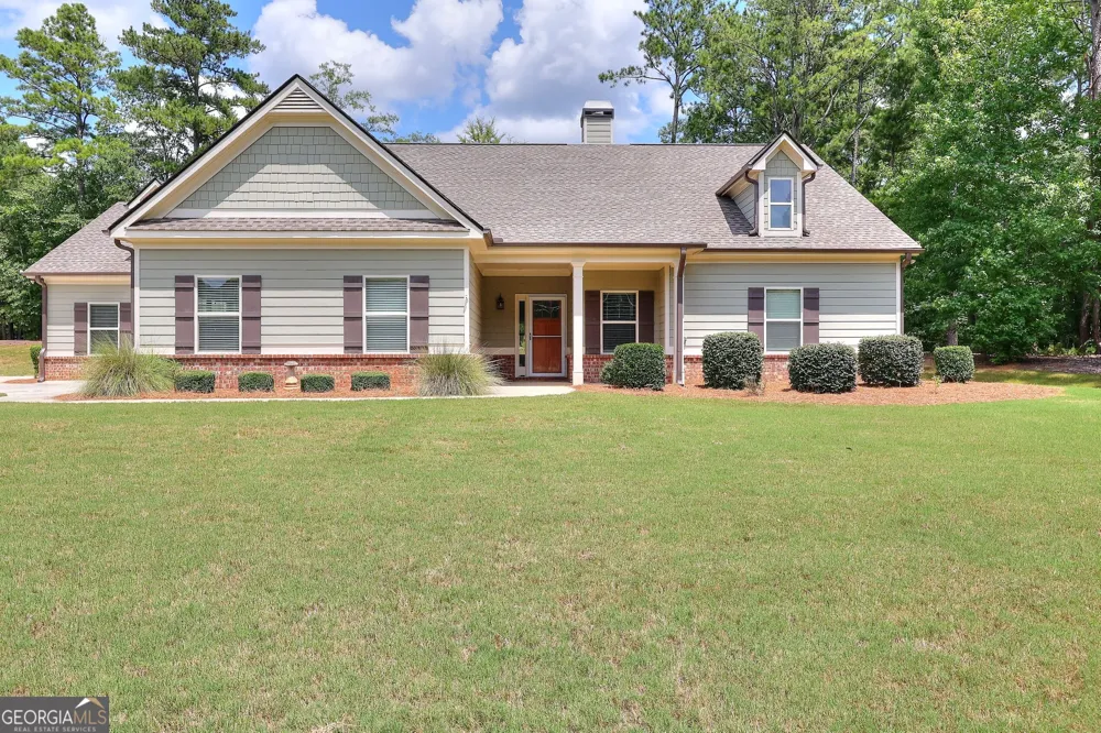 1414 Maple Cove LN Loganville, GA 30052