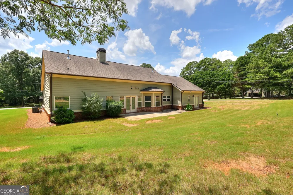 1414 Maple Cove LN Loganville, GA 30052