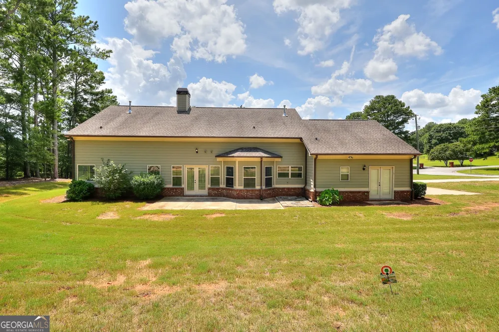 1414 Maple Cove LN Loganville, GA 30052