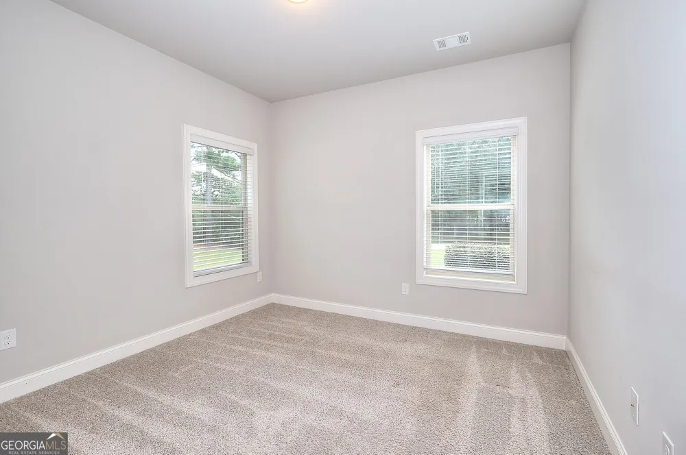 1414 Maple Cove LN Loganville, GA 30052