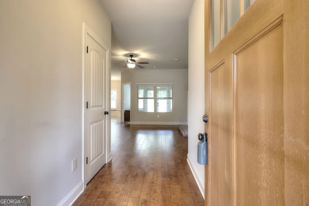 1414 Maple Cove LN Loganville, GA 30052