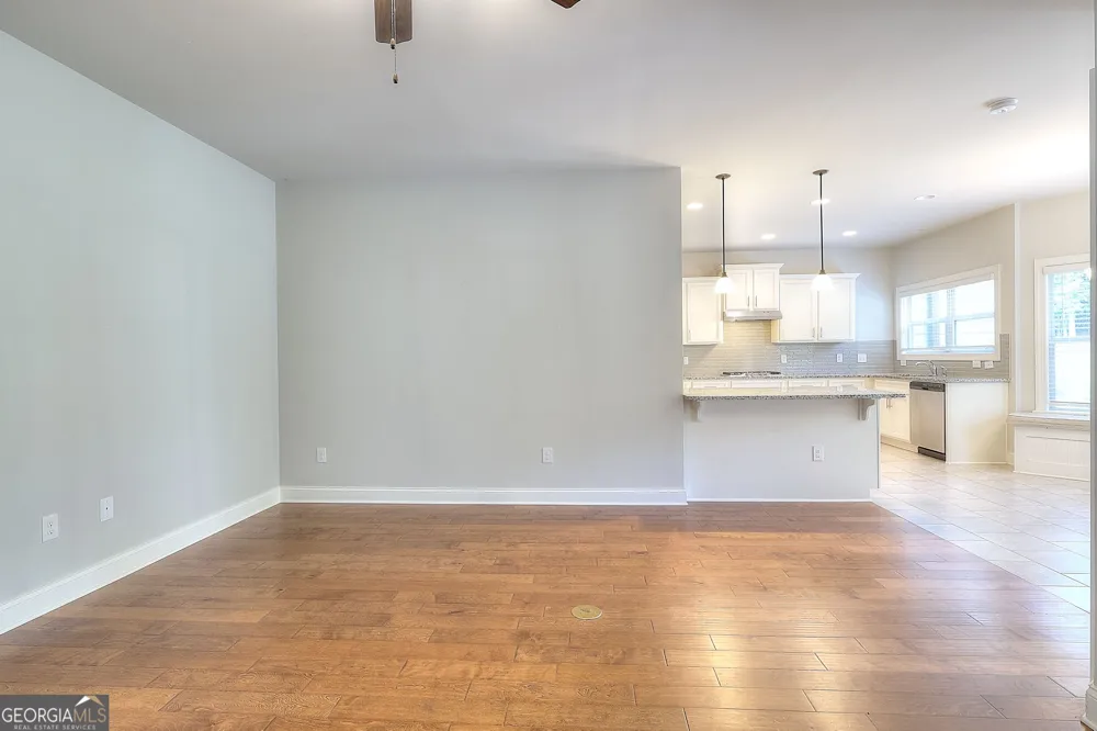 1414 Maple Cove LN Loganville, GA 30052