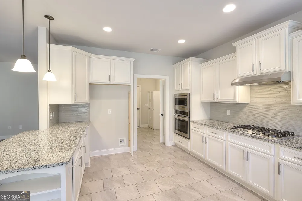 1414 Maple Cove LN Loganville, GA 30052