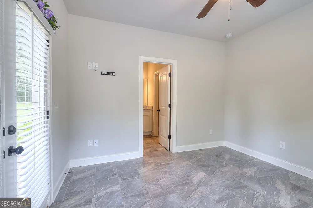 1414 Maple Cove LN Loganville, GA 30052