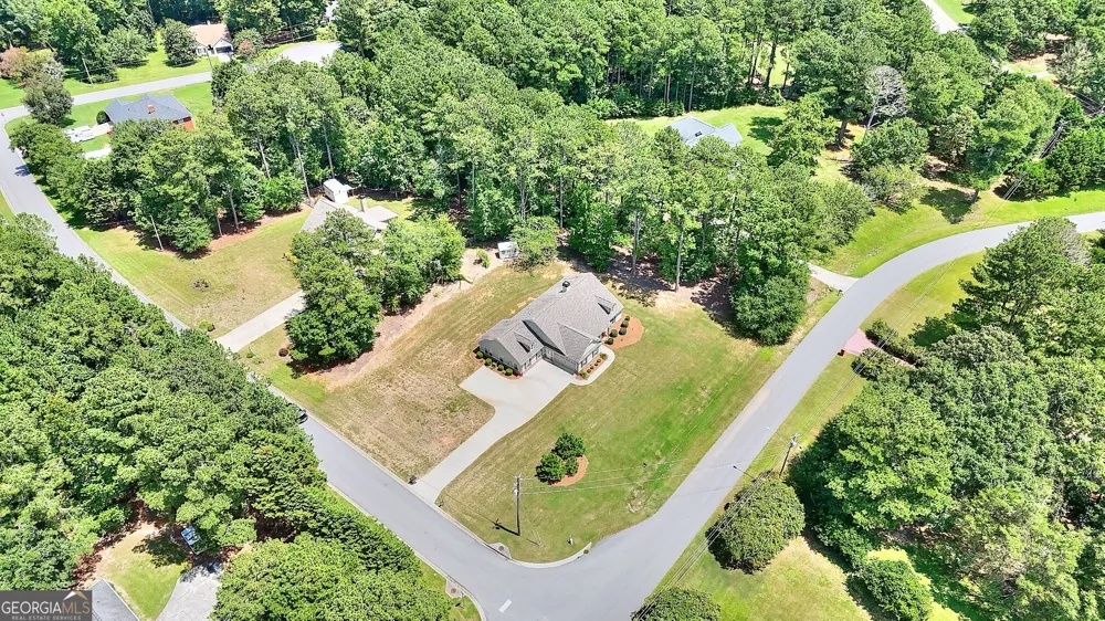 1414 Maple Cove LN Loganville, GA 30052