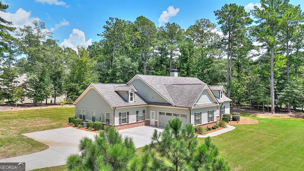 1414 Maple Cove LN Loganville, GA 30052