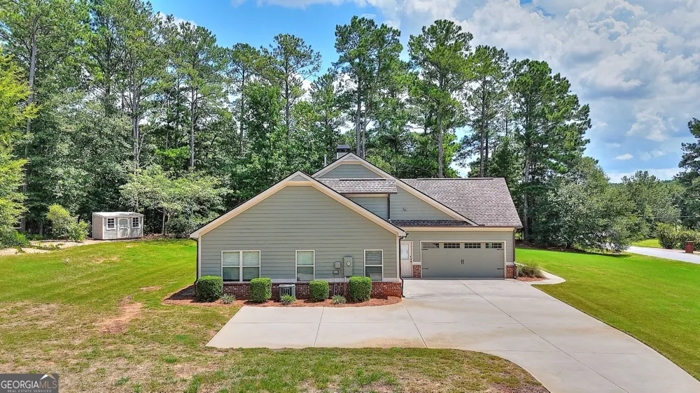 1414 Maple Cove LN Loganville, GA 30052