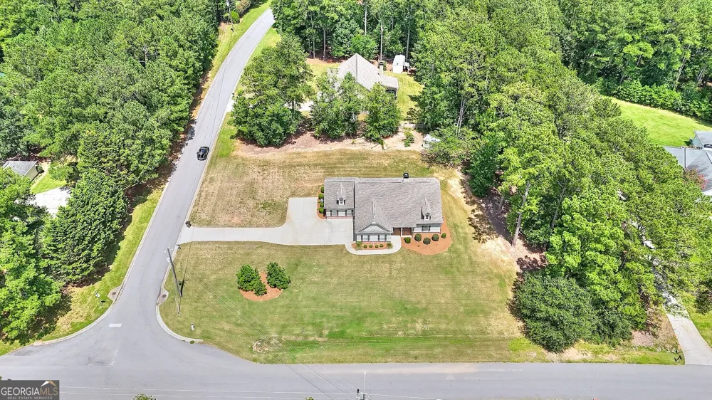 1414 Maple Cove LN Loganville, GA 30052