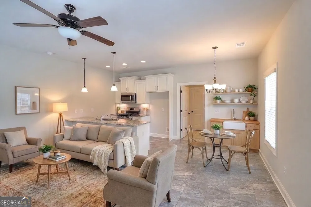 1414 Maple Cove LN Loganville, GA 30052