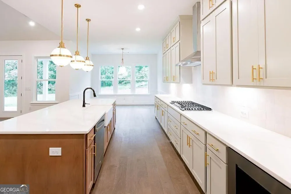 8320 Shoal CT Gainesville, GA 30506