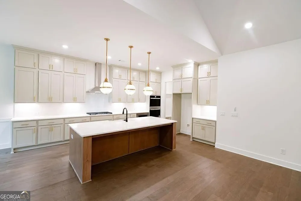 8320 Shoal CT Gainesville, GA 30506