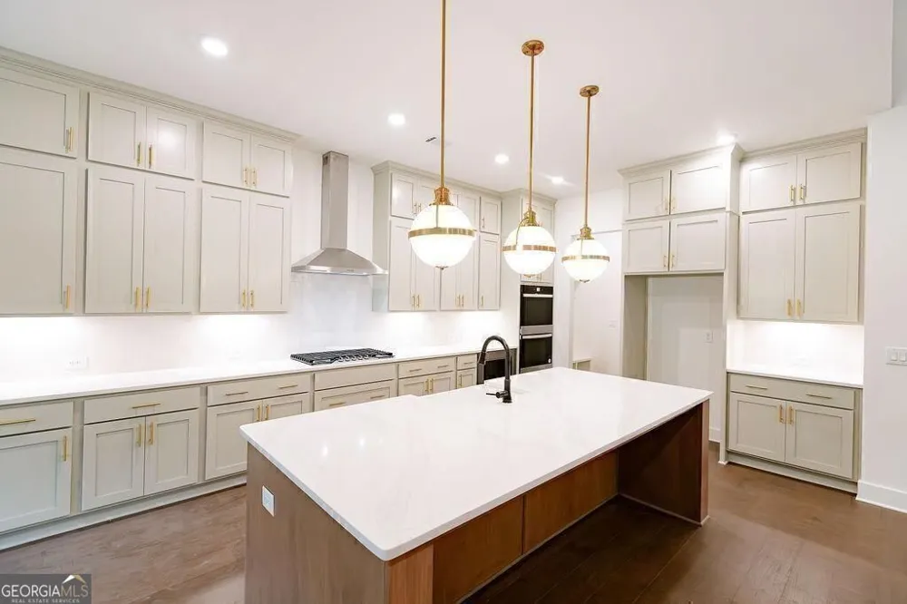 8320 Shoal CT Gainesville, GA 30506