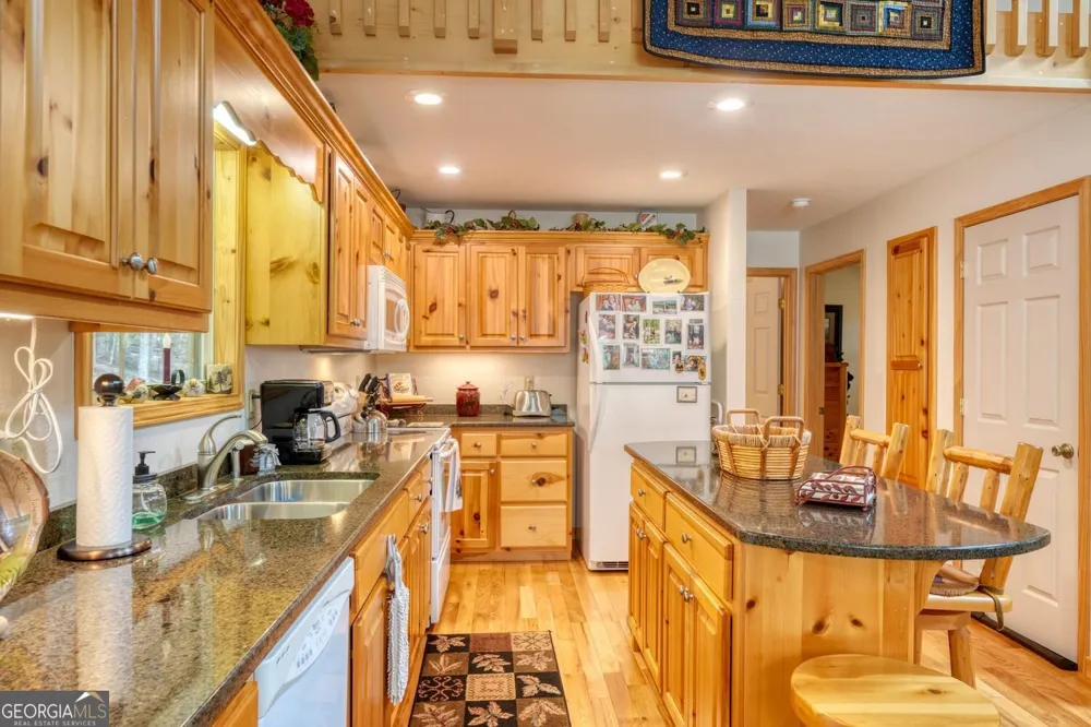 394 Sheep Stomp RD Blairsville, GA 30512