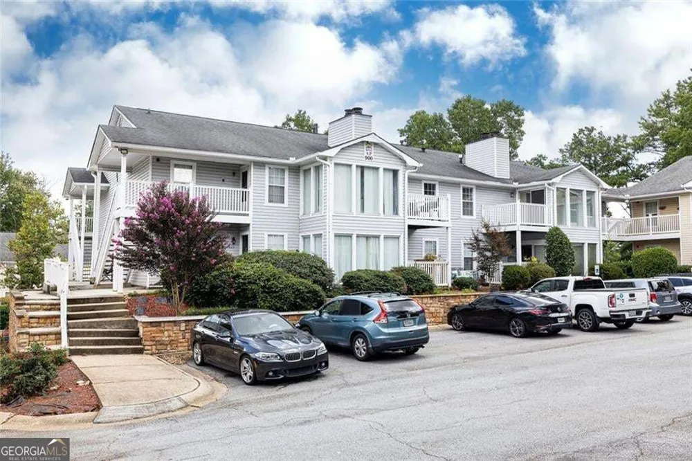910 Augusta DR SE Marietta, GA 30067
