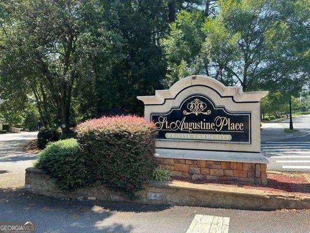 910 Augusta DR SE Marietta, GA 30067
