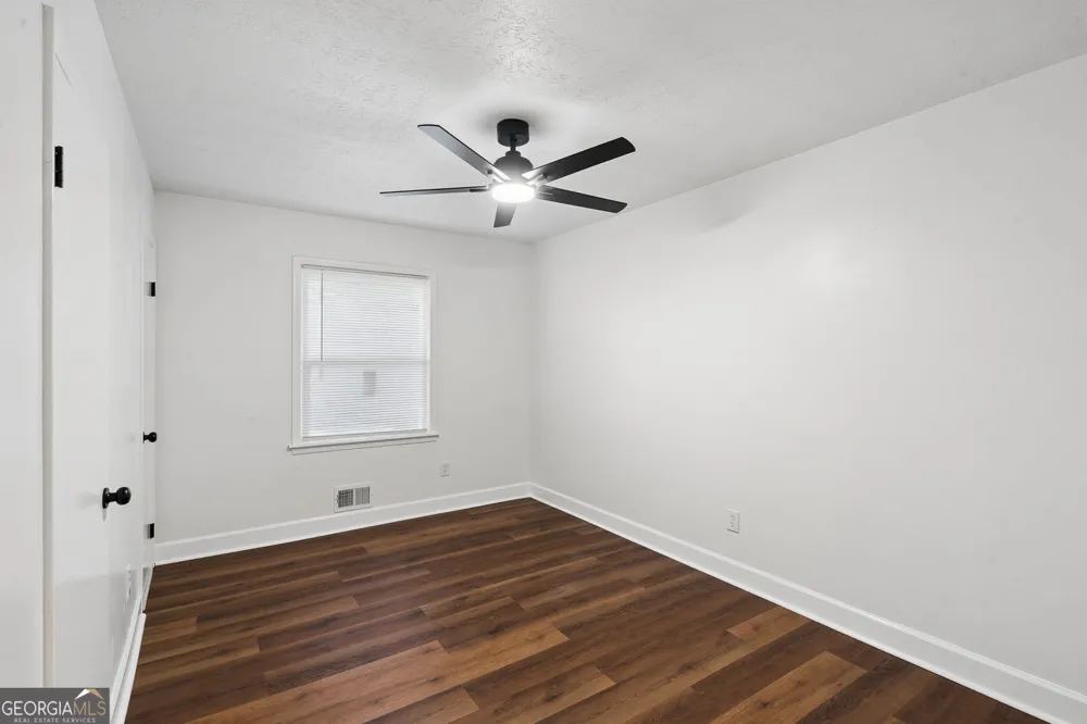 499 Queen Aliese LN Jonesboro, GA 30236