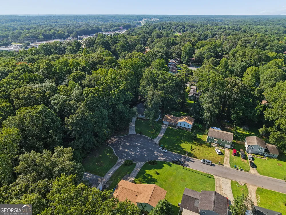 499 Queen Aliese LN Jonesboro, GA 30236