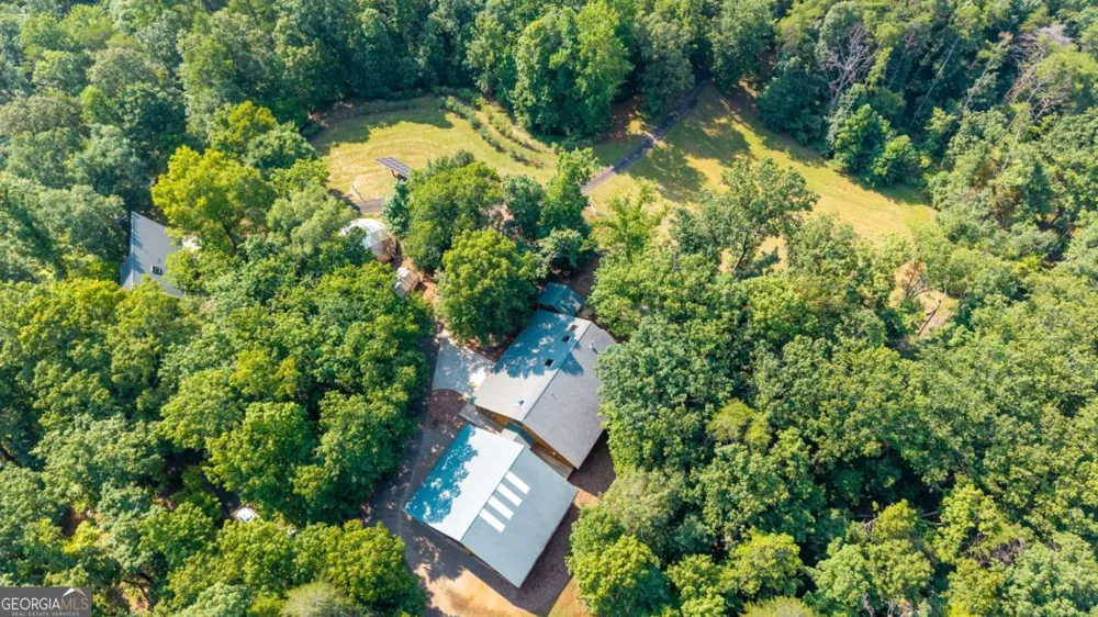 464 Poole RD Ball Ground, GA 30107