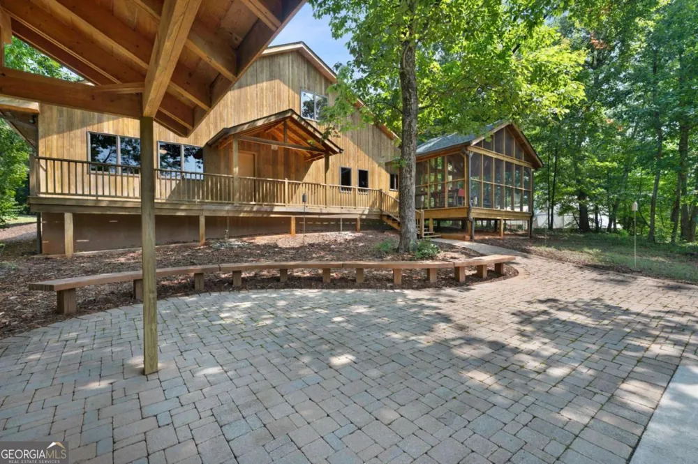 464 Poole RD Ball Ground, GA 30107