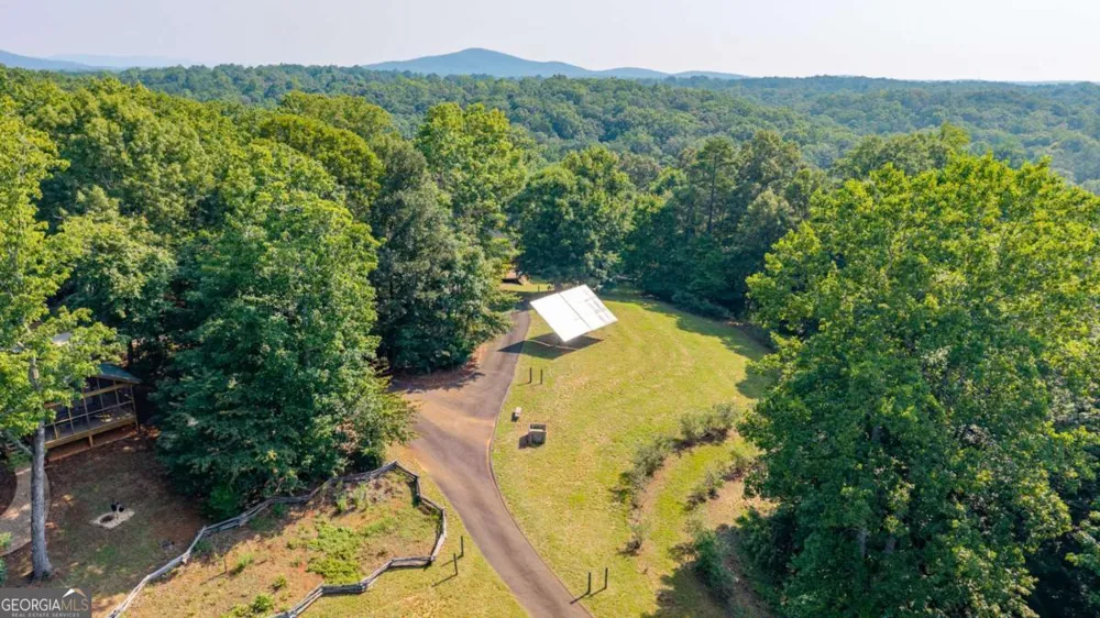 464 Poole RD Ball Ground, GA 30107