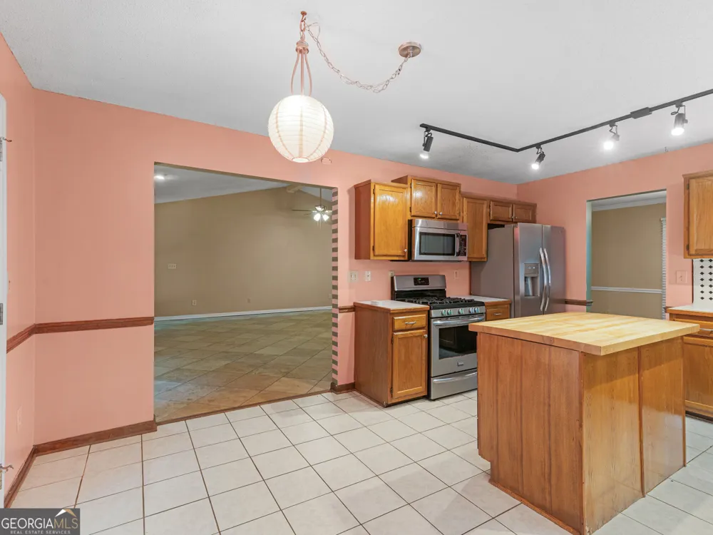 351 Waterford DR Jonesboro, GA 30238